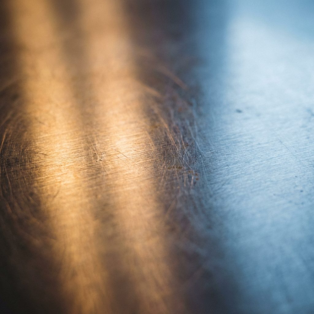 Полированный алюминий